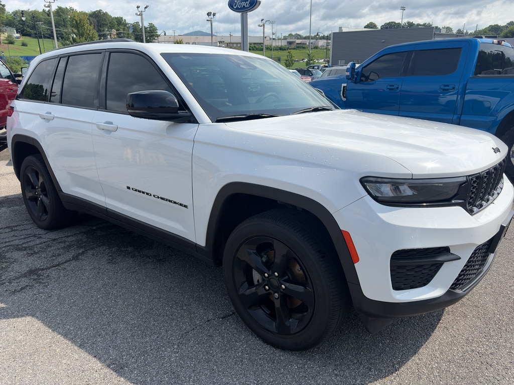 jeep grand cherokee 2024 1C4RJHAG1RC236747 image jeep grand cherokee 2024 1C4RJHAG1RC236747 image